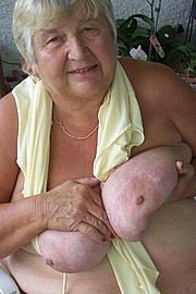 granny-big-boobs134.jpg